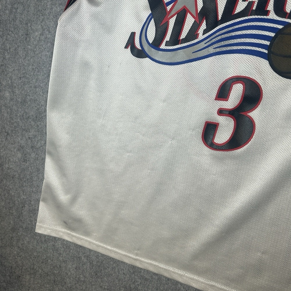 VTG 90's Allen Iverson #3 Philadelphia 76ers Jersey Men's Medium 40 White NBA - Picture 11 of 16